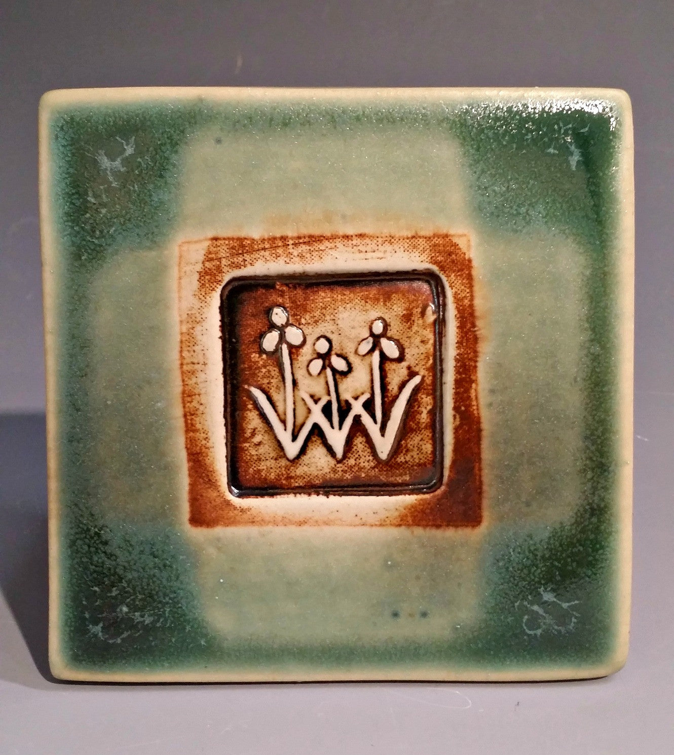 Iris Tile