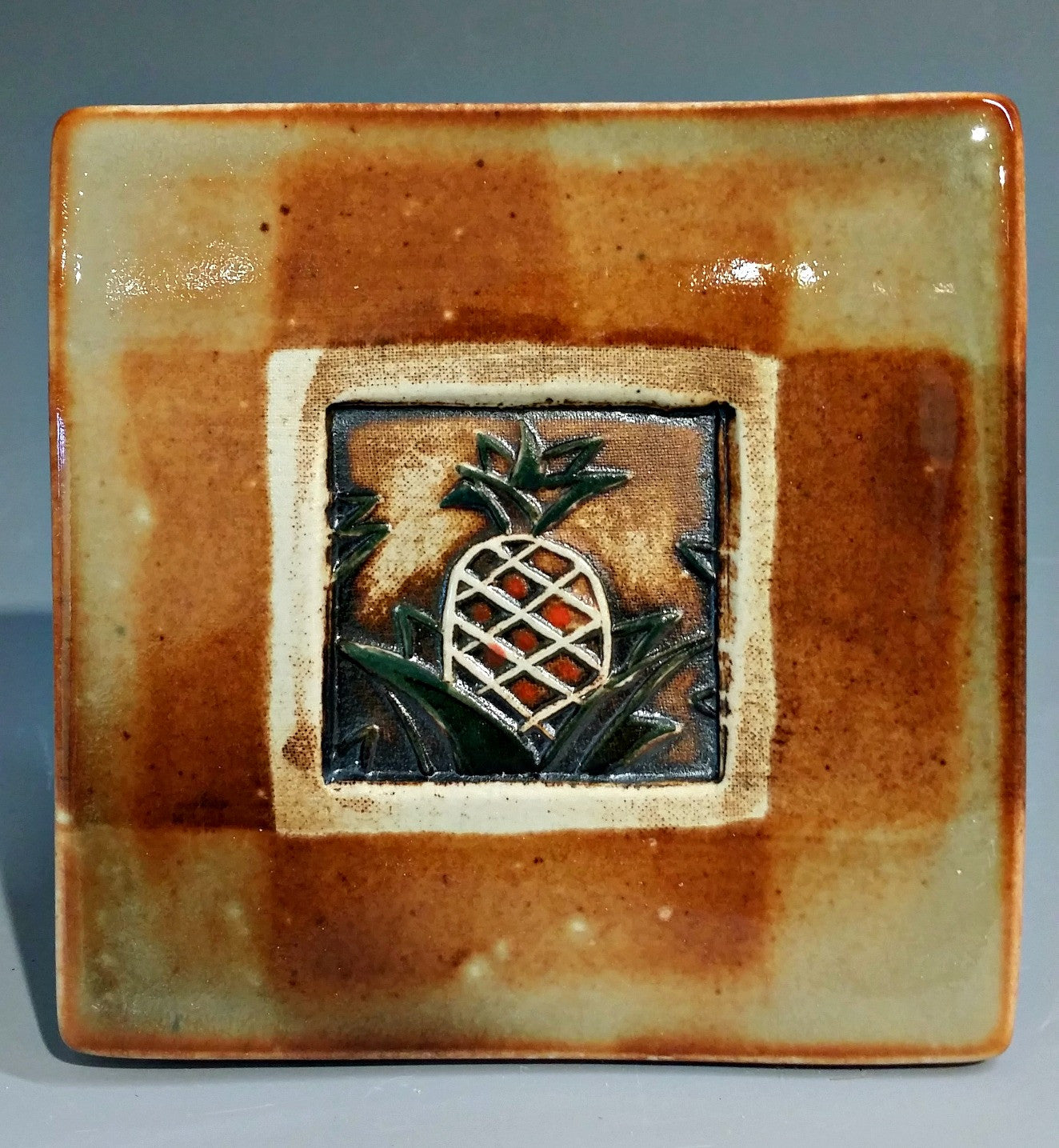 Pineapple Tile