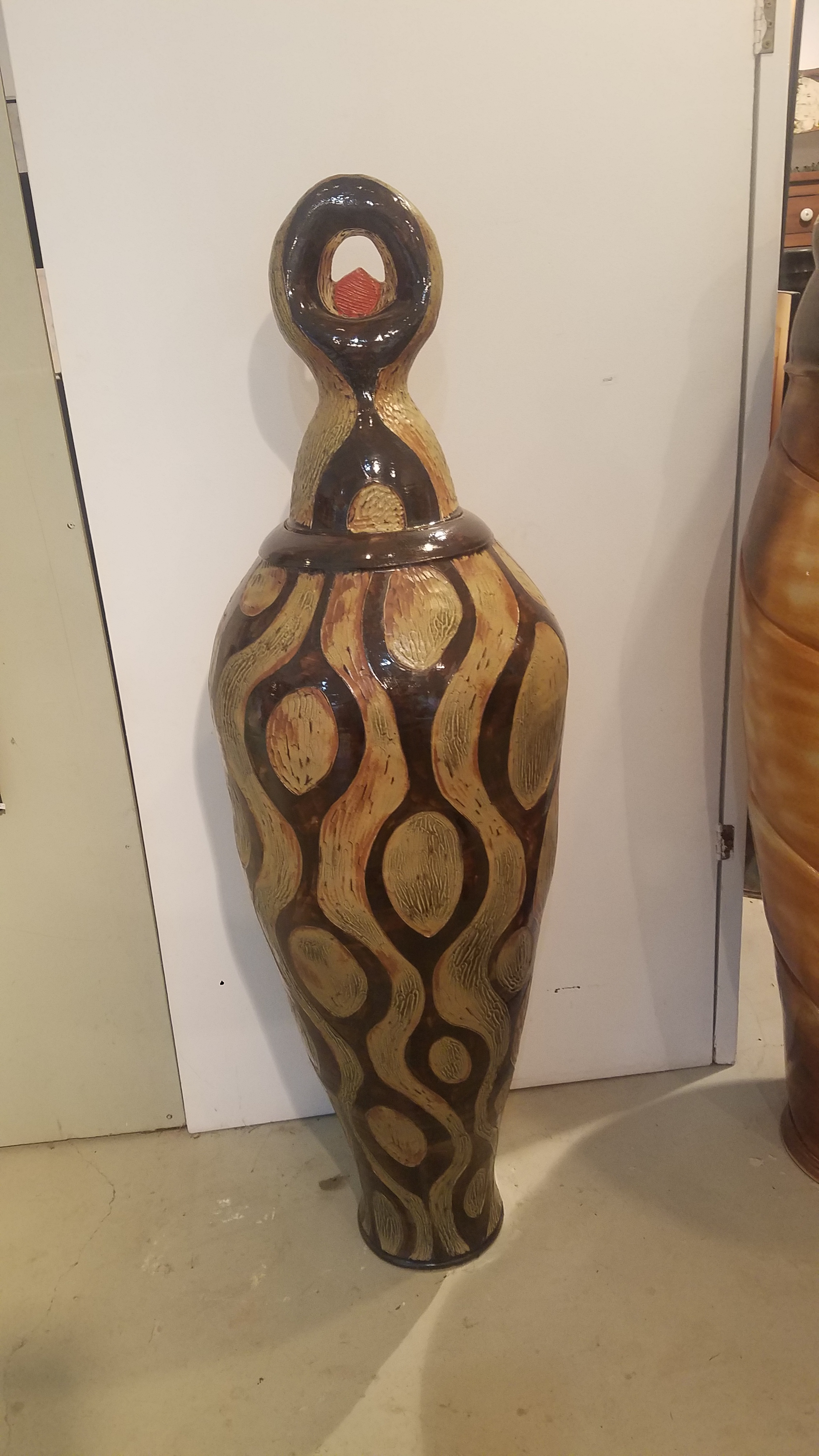 Circle Swirl Vessel